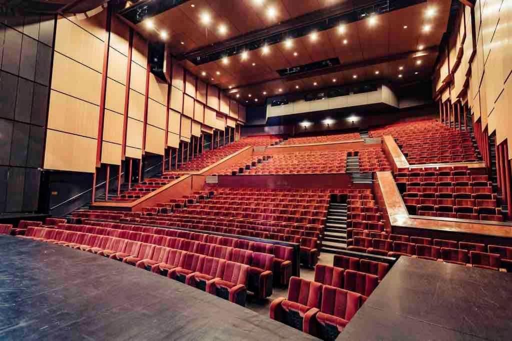 Superbe T2 Proche De La Gare Rer Tgv Massy Palaiseau Apartment Bagian luar foto