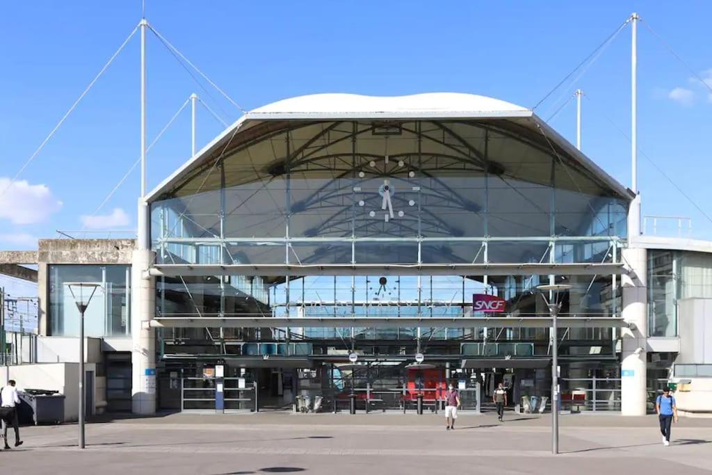 Superbe T2 Proche De La Gare Rer Tgv Massy Palaiseau Apartment Bagian luar foto